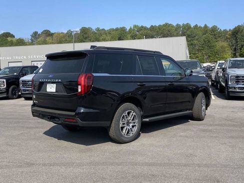 New 2026 Ford Expedition Active AWD/4WD image 3