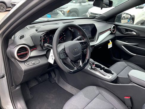 New 2026 Chevrolet Trax RS w/ Driver Confidence Package FWD image 9