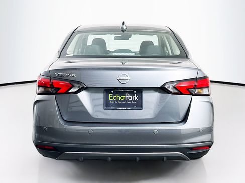 Used 2025 Nissan Versa SV FWD image 7