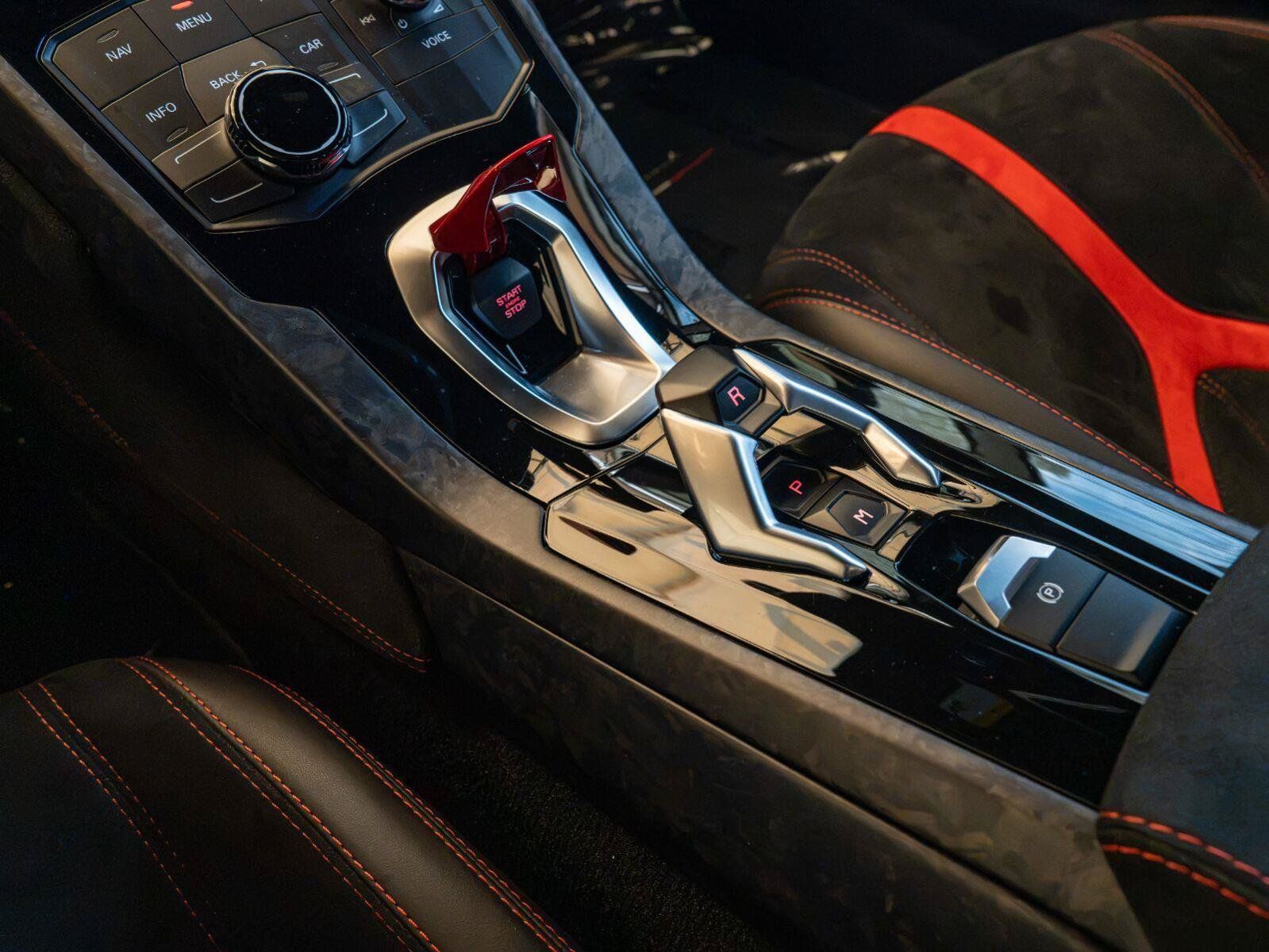 Used 2018 Lamborghini Huracan Performante AWD/4WD image 61