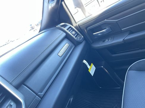 Used 2025 RAM 2500 Laramie image 16