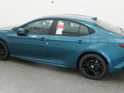 New 2026 Toyota Camry SE image 7