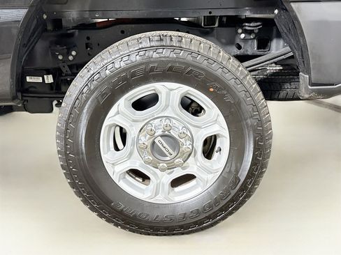 Used 2025 Ford F250 XLT AWD/4WD image 29
