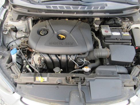 Used 2013 Hyundai Elantra Limited w/ Technology Pkg image 11