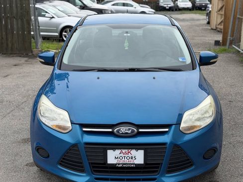 Used 2013 Ford Focus SE FWD image 4