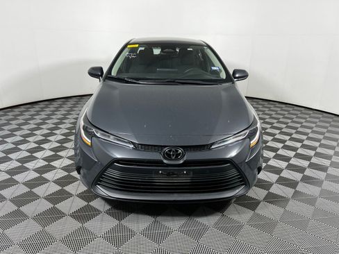 Used 2024 Toyota Corolla LE FWD image 2