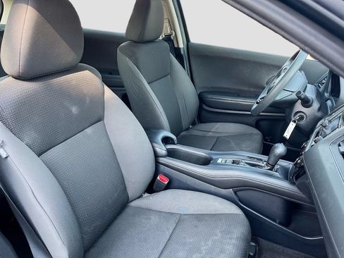 Used 2019 Honda HR-V LX image 25