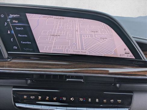 Used 2022 Cadillac Escalade Premium Luxury w/ Performance Package AWD/4WD image 13