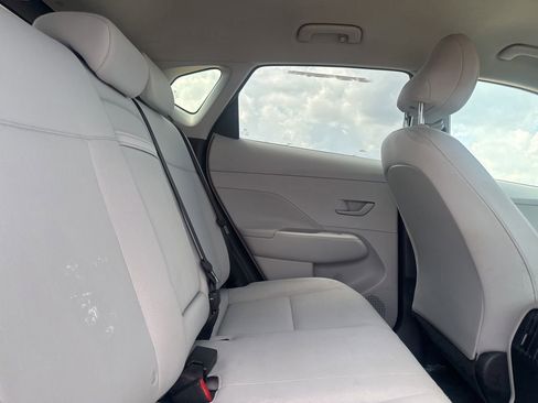 Used 2025 Hyundai Kona SEL FWD image 29