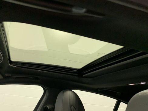 Certified 2025 BMW 330i Sedan w/ Premium Package RWD image 14