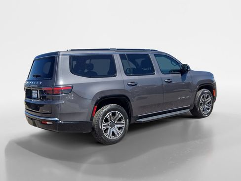 Used 2024 Jeep Wagoneer Series II AWD/4WD image 5