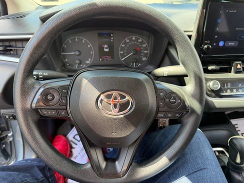 Used 2024 Toyota Corolla LE FWD image 15