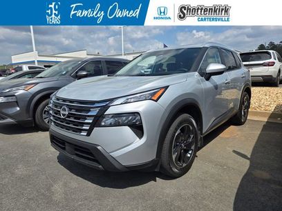 Used 2025 Nissan Rogue SV w/ SV Premium Package