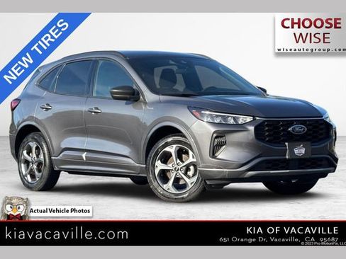 Used 2023 Ford Escape ST-Line image 1