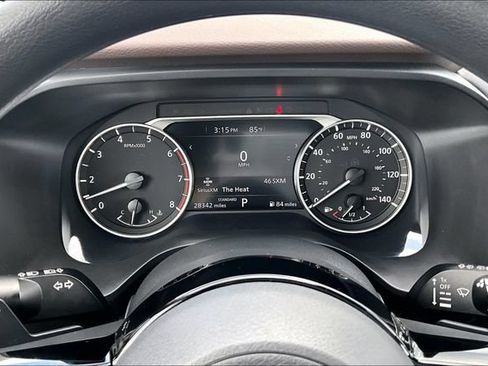 Certified 2023 Nissan Rogue SV FWD image 12