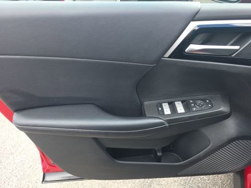 Used 2023 Mitsubishi Outlander Ralliart image 11