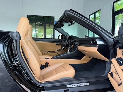 Used 2019 Porsche 911 Turbo AWD/4WD image 28