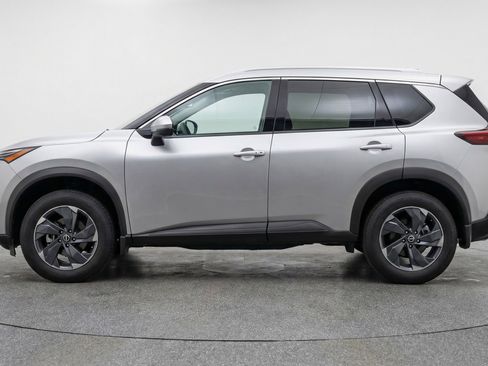 Used 2025 Nissan Rogue SV FWD image 5