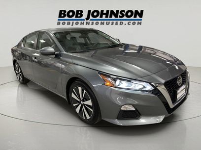 Used 2022 Nissan Altima 2.5 SV