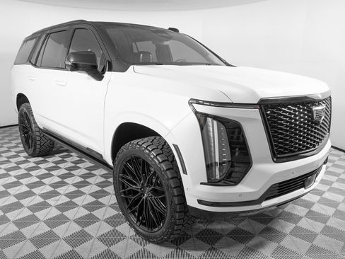 Used 2026 Cadillac Escalade Platinum Sport w/ LPO, Floor Liner Package image 4