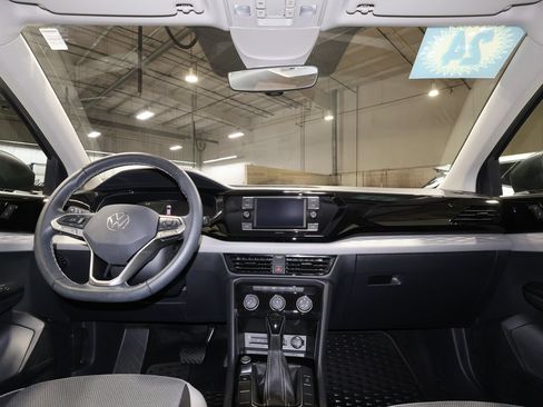 Used 2024 Volkswagen Taos S w/ MDO Package FWD image 27