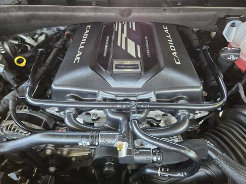 Used 2026 Cadillac Escalade V w/ LPO, Floor Liner Package AWD/4WD image 32