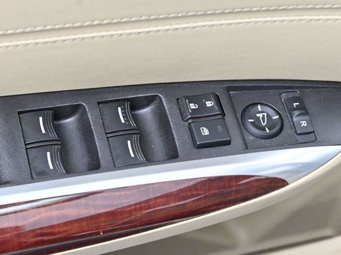Used 2015 Acura TLX FWD image 12