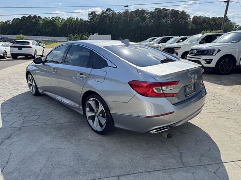 Used 2020 Honda Accord Touring image 11
