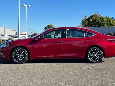 Certified 2024 Lexus ES 350 w/ Premium Package FWD image 9
