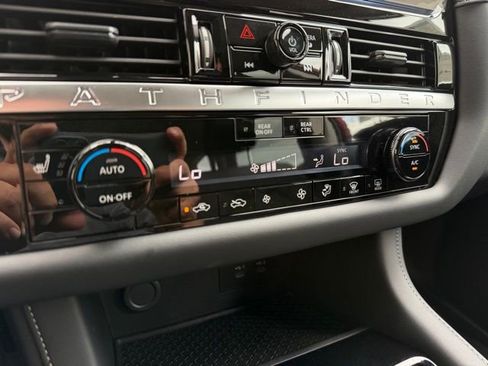 New 2026 Nissan Pathfinder SV image 20