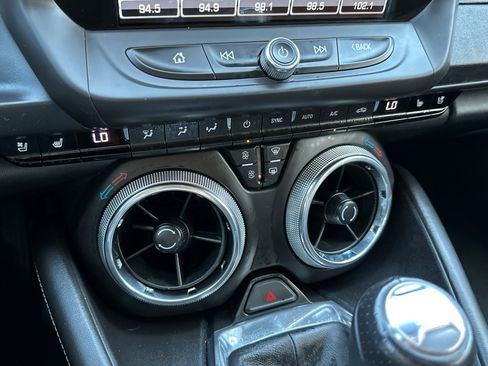 Used 2016 Chevrolet Camaro LT RWD image 27