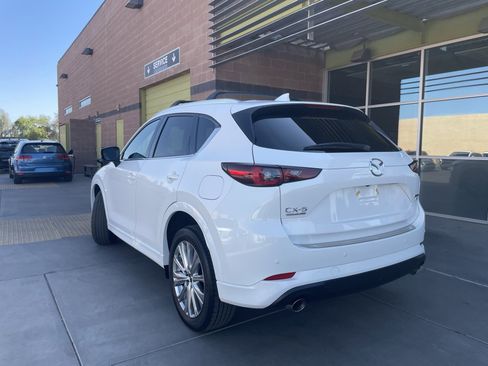 Used 2022 MAZDA CX-5 Signature image 4