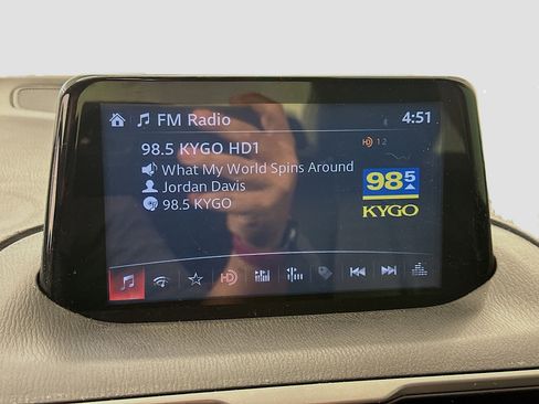 Used 2017 MAZDA MAZDA3 Touring image 21