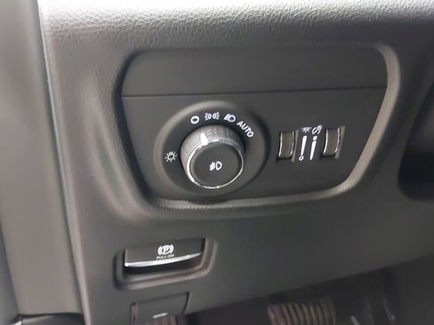 New 2025 Jeep Grand Cherokee L Limited image 23