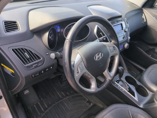 Used 2012 Hyundai Tucson Limited AWD/4WD image 7