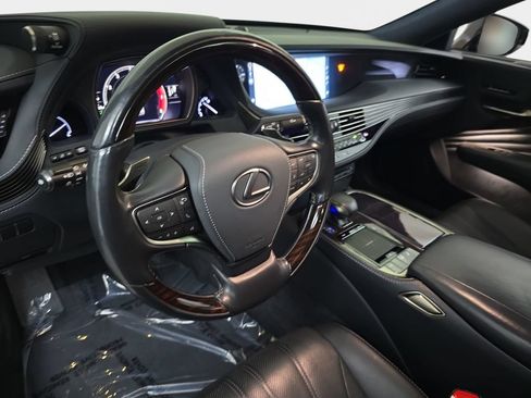 Used 2018 Lexus LS 500 w/ Interior Upgrade Package RWD image 19