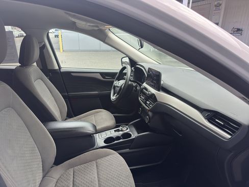 Used 2022 Ford Escape SE FWD image 17