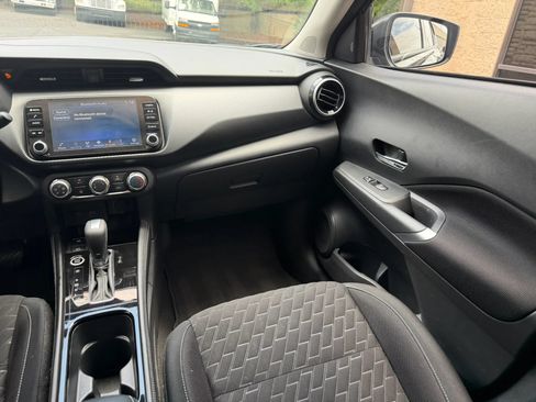 Used 2023 Nissan Kicks SV w/ Interior Electronics Package FWD image 15