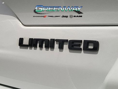 Used 2025 Jeep Grand Cherokee Limited w/ Black Appearance Package RWD image 30