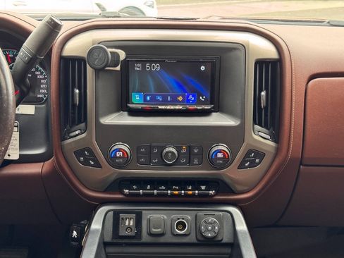 Used 2016 Chevrolet Silverado 3500 High Country w/ High Country Premium Package AWD/4WD image 24