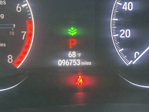 Used 2019 Honda Accord Sport image 9