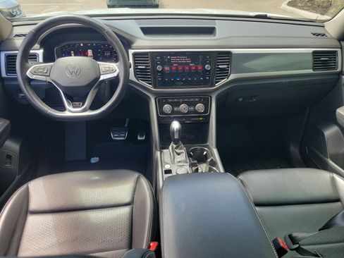 Used 2022 Volkswagen Atlas SEL R-Line image 14