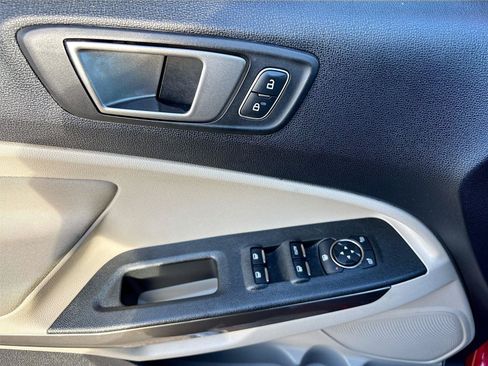 Used 2020 Ford EcoSport SE FWD image 17