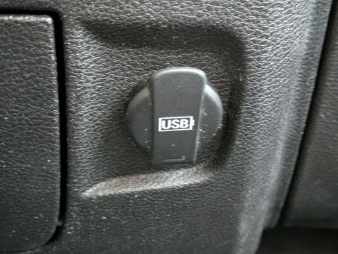 Used 2018 RAM 1500 Express image 23