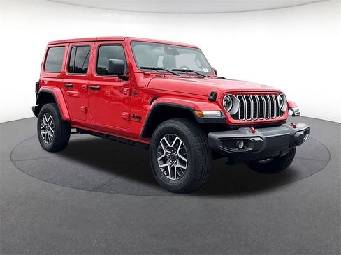 Certified 2025 Jeep Wrangler Sahara image 25