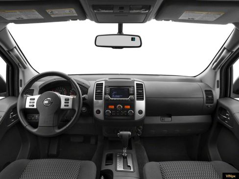 Used 2015 Nissan Frontier SV image 4