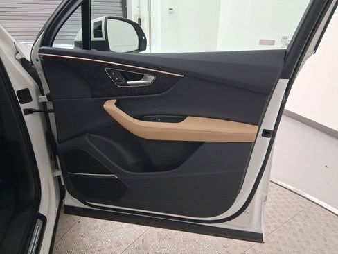 Certified 2025 Audi Q7 3.0T Premium Plus w/ Premium Plus Package image 32