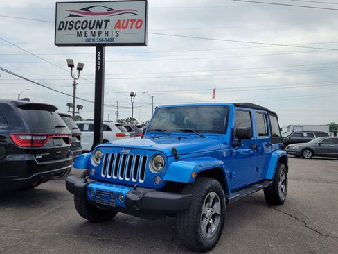 Used 2016 Jeep Wrangler Unlimited Sahara AWD/4WD image 6
