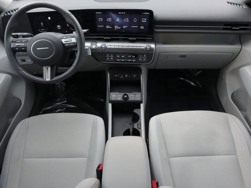 Used 2024 Hyundai Kona SEL w/ Convenience Package image 6