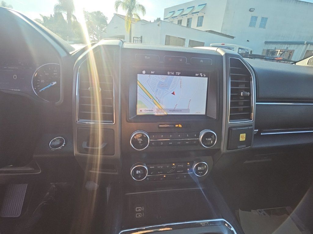 Used 2019 Ford Expedition XLT w/ Equipment Group 202A RWD image 18